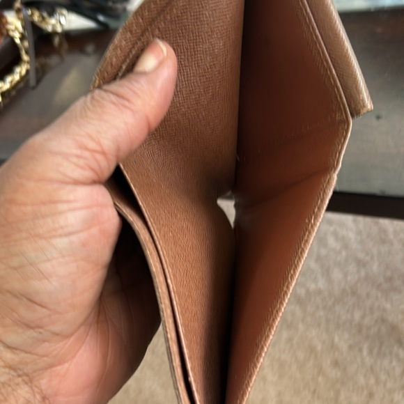 Men Monogram Louis Vuitton Wallet - Picture 7 of 10